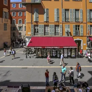 https://old-town-magic-near-flower-market.fr-provencehotel.com