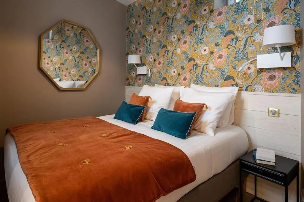 My Boudoir Apartment Paris
